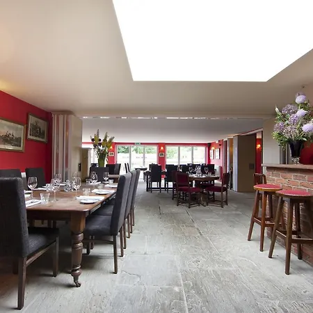 The Carpenters Arms イン